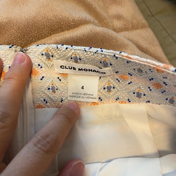 Club Monaco Joelle Skirt 4 - Picture 5 of 7